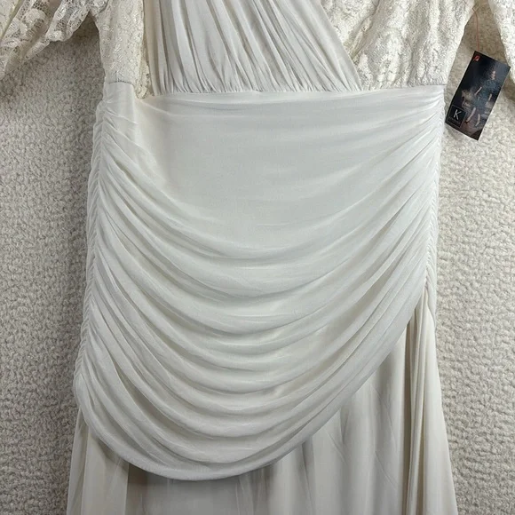 NWT Kiyonna Bridal Womens Elegant White Ruched Waist Wedding Gown Size 2X PLUS - Picture 8 of 14